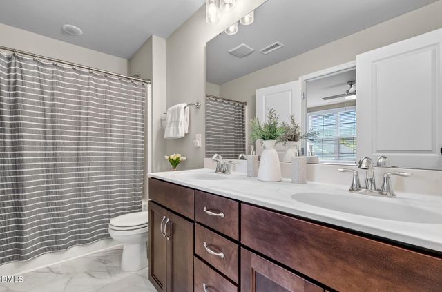 1709 Glazebrook Drive, Wake Forest, NC 27587