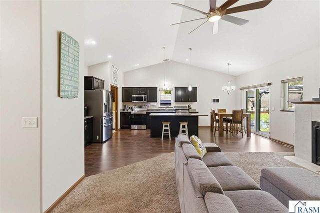 300 Tanager Road, Mankato, MN 56001