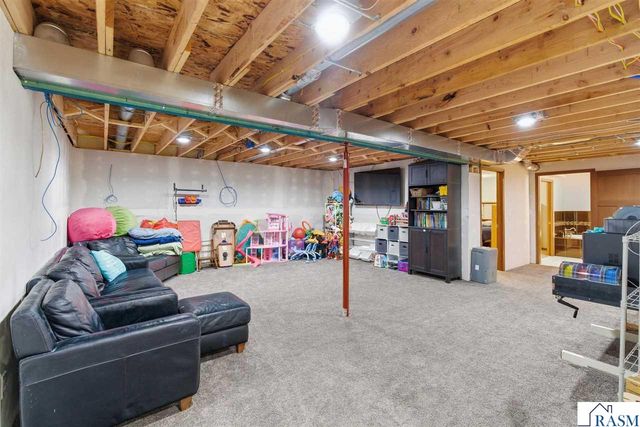 300 Tanager Road, Mankato, MN 56001