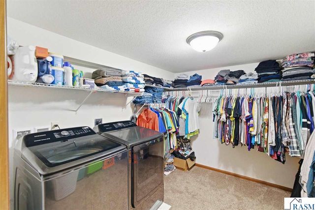 300 Tanager Road, Mankato, MN 56001