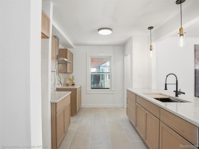 10930 Mogul Street, Detroit, MI 48224