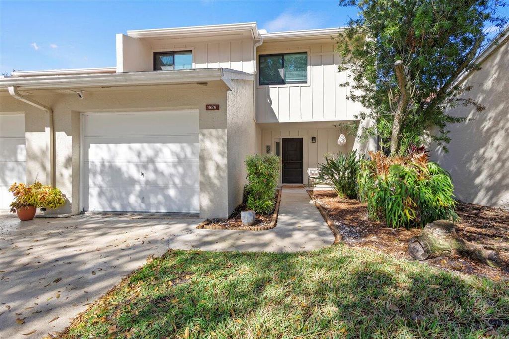 1626 SW Crossing Circle, Palm City, FL 34990