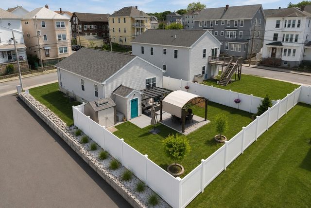 357 County St, Fall River, MA 02723