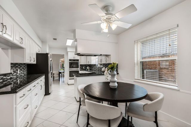 5710 Ariel Street, Houston, TX 77096