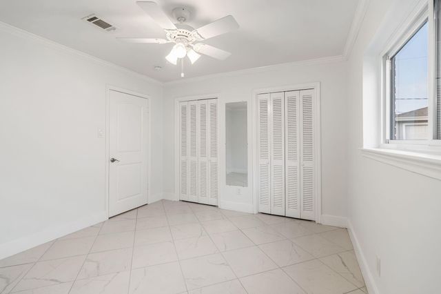 5710 Ariel Street, Houston, TX 77096