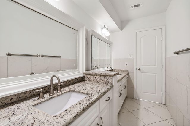 5710 Ariel Street, Houston, TX 77096