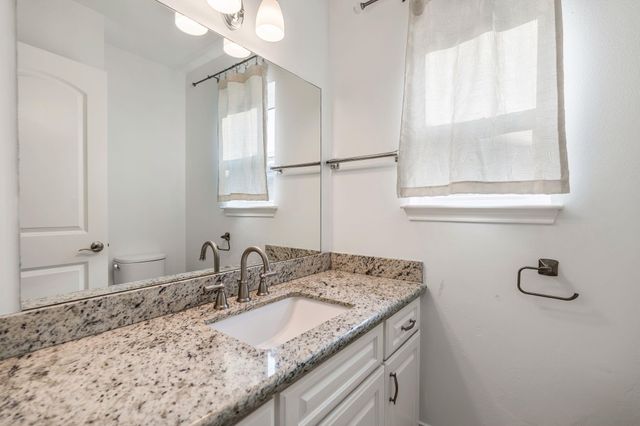 5710 Ariel Street, Houston, TX 77096