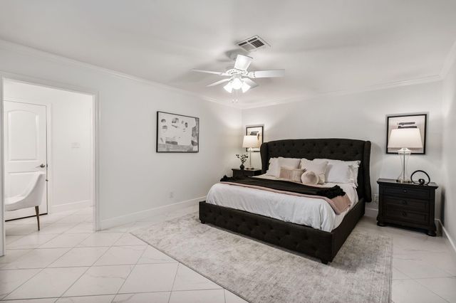 5710 Ariel Street, Houston, TX 77096