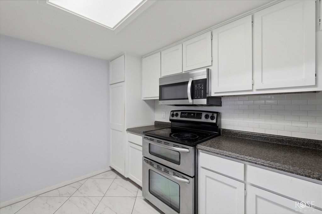 Image 12 of property listing at 3802 Driftwood Drive, San Angelo, TX 76904