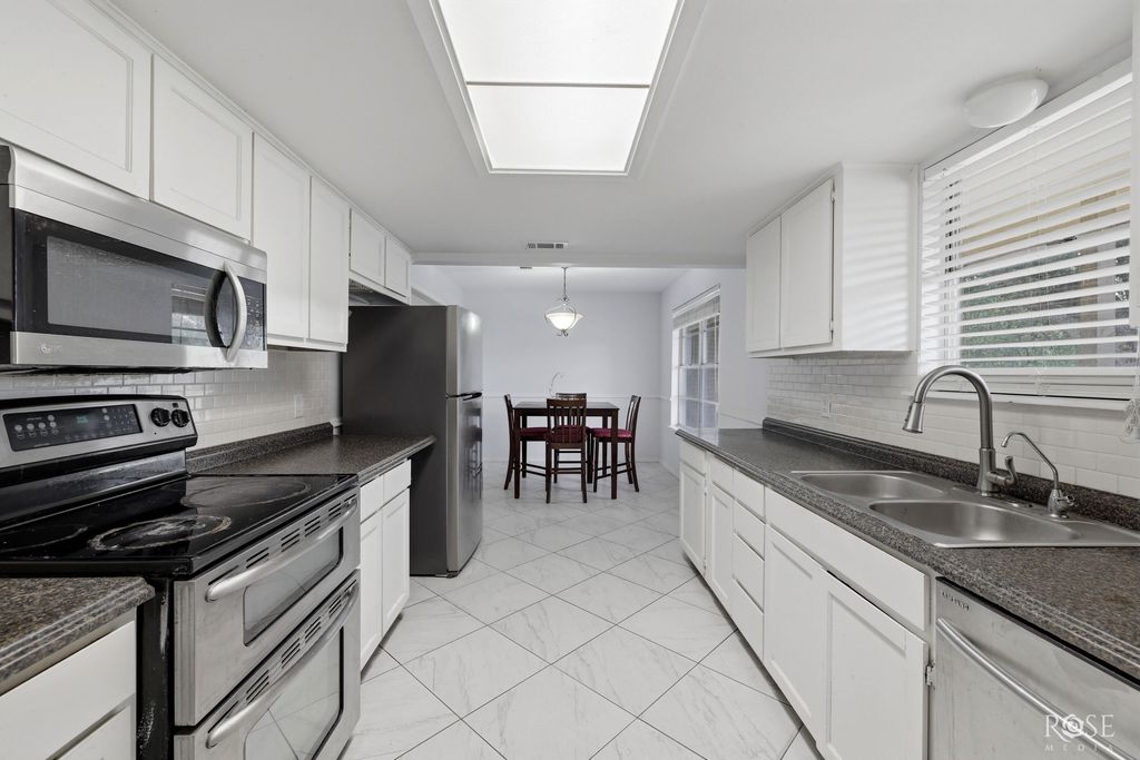 Image 13 of property listing at 3802 Driftwood Drive, San Angelo, TX 76904