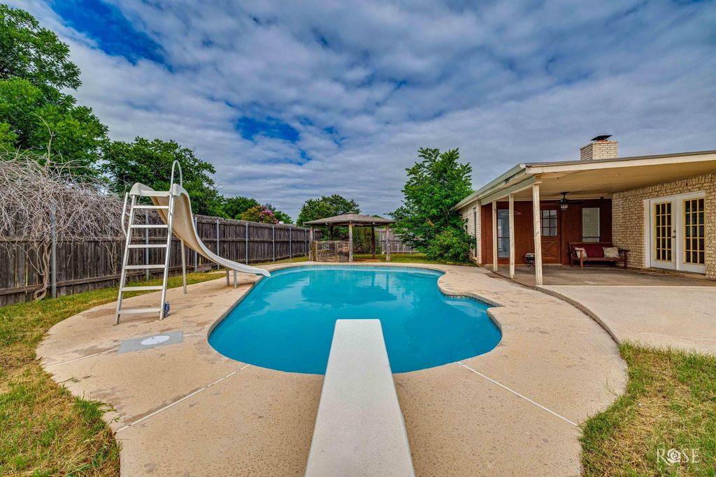 Image 29 of property listing at 3802 Driftwood Drive, San Angelo, TX 76904