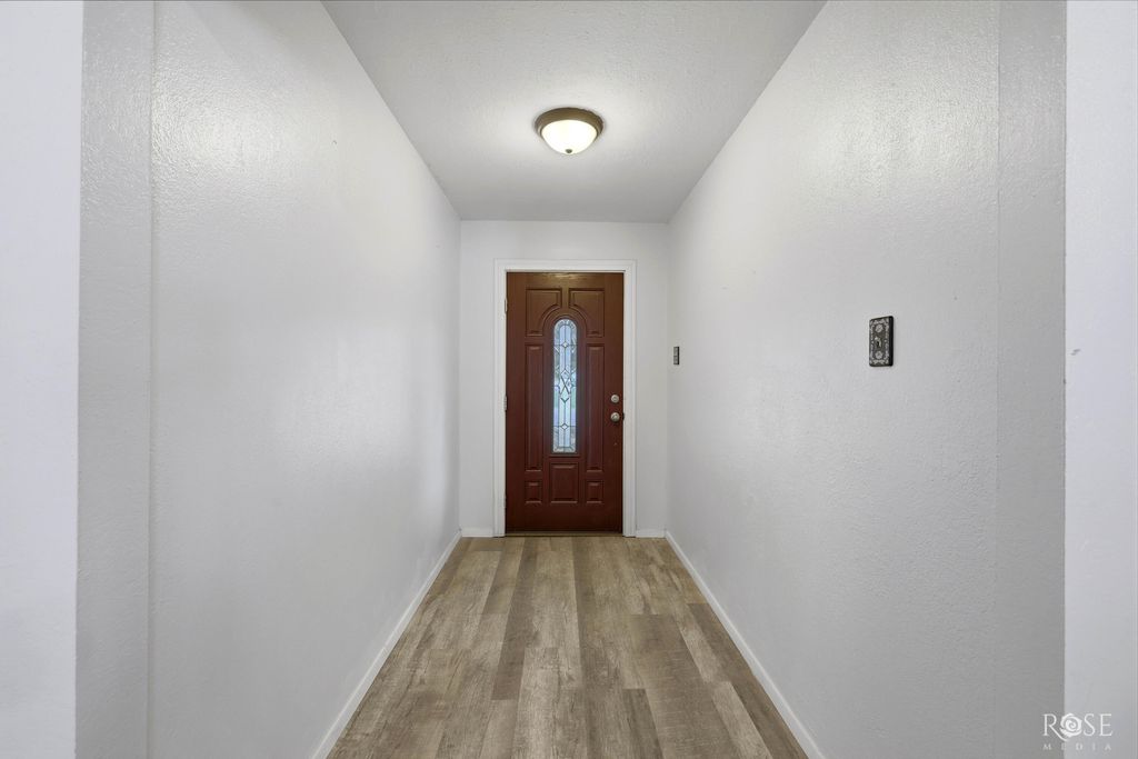 Image 6 of property listing at 3802 Driftwood Drive, San Angelo, TX 76904