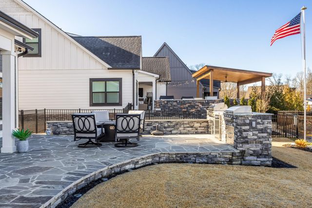 7944 Vervena Drive 24, Ooltewah, TN 37363