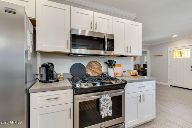 1413 W GLENROSA Avenue, Phoenix, AZ 85013