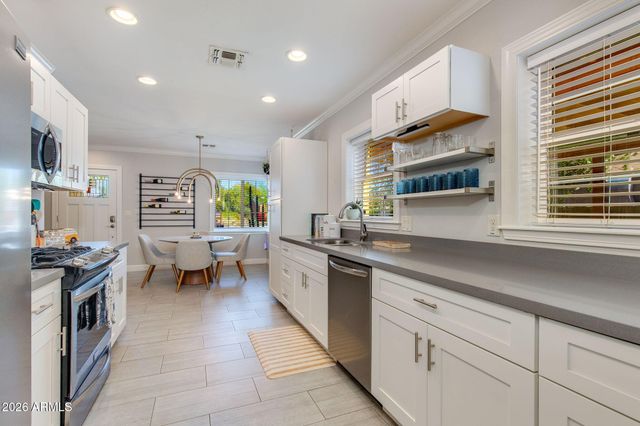 1413 W GLENROSA Avenue, Phoenix, AZ 85013