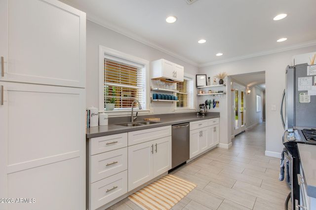 1413 W GLENROSA Avenue, Phoenix, AZ 85013