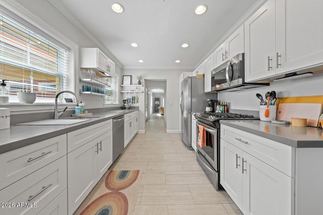 1413 W GLENROSA Avenue, Phoenix, AZ 85013