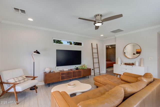 1413 W GLENROSA Avenue, Phoenix, AZ 85013