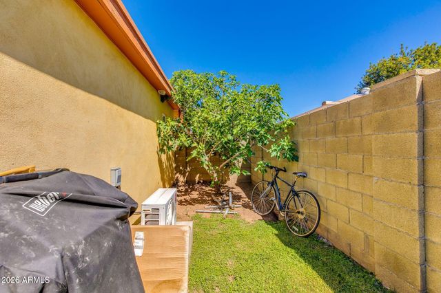 1413 W GLENROSA Avenue, Phoenix, AZ 85013