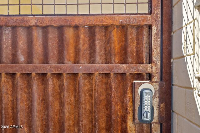 1413 W GLENROSA Avenue, Phoenix, AZ 85013