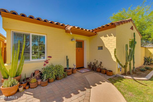 1413 W GLENROSA Avenue, Phoenix, AZ 85013