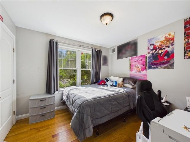 153 Sumner St 1, Quincy, MA 02169