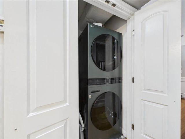 153 Sumner St 1, Quincy, MA 02169