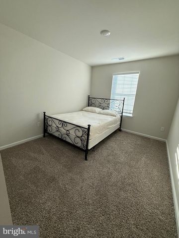 367 CENTERGATE DR, Charles Town, WV 25414