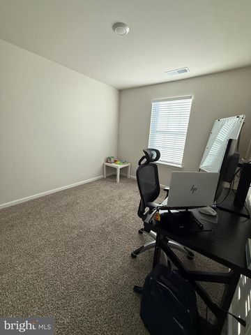 367 CENTERGATE DR, Charles Town, WV 25414