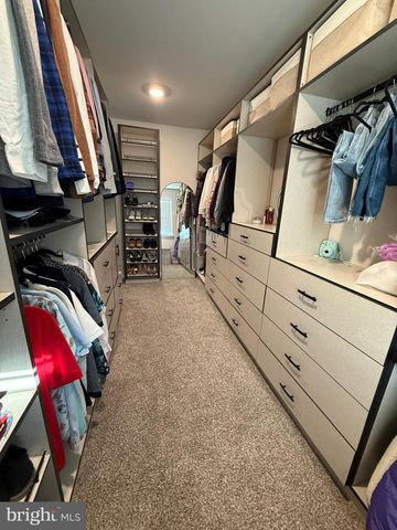 367 CENTERGATE DR, Charles Town, WV 25414