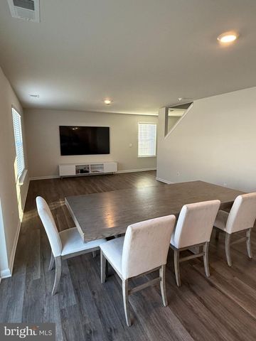 367 CENTERGATE DR, Charles Town, WV 25414