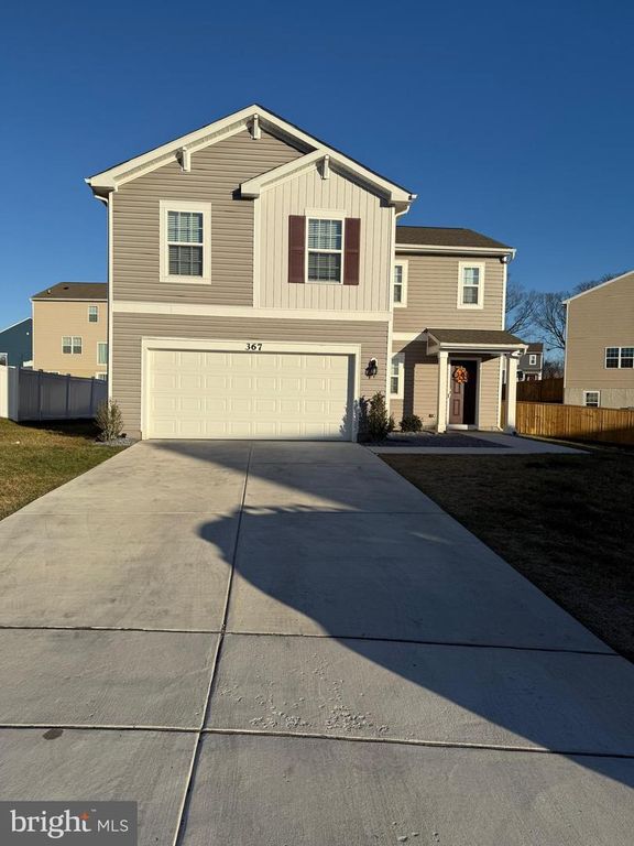 367 CENTERGATE DR, Charles Town, WV 25414