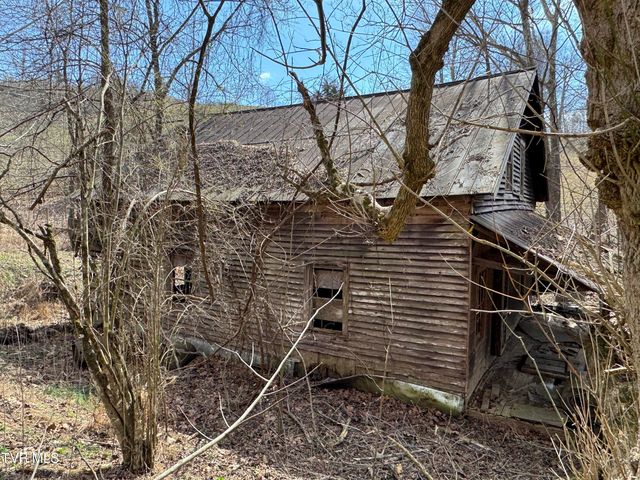 6996 Manville Road, Gate City, VA 24251