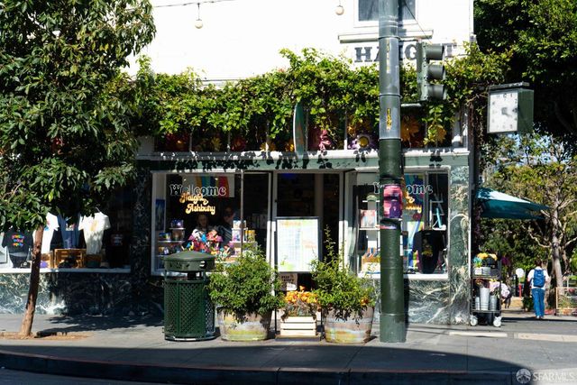 507 Cole Street A, San Francisco, CA 94117