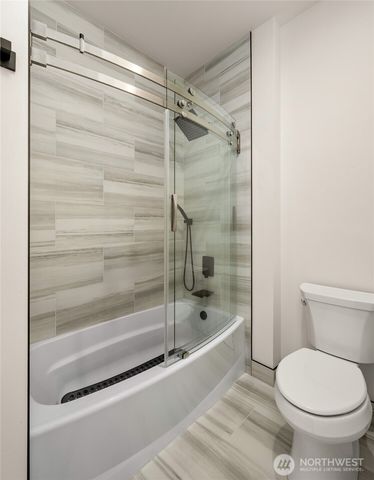 17345 Olympic Pl, Mount Vernon, WA 98274