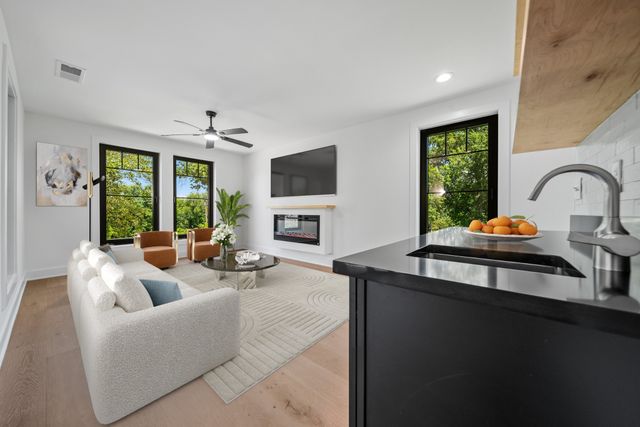 533 Whispering Hills Dr A, Nashville, TN 37211