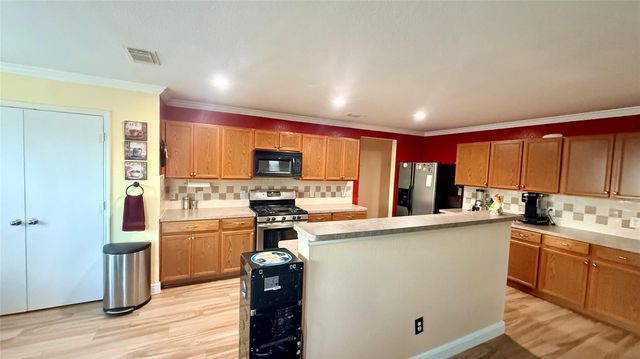 3827 Clobourne Crossing Lane, Friendswood, TX 77546