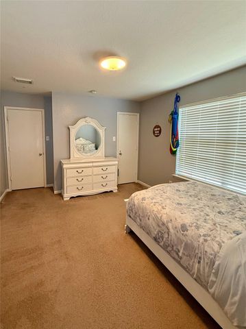 3827 Clobourne Crossing Lane, Friendswood, TX 77546