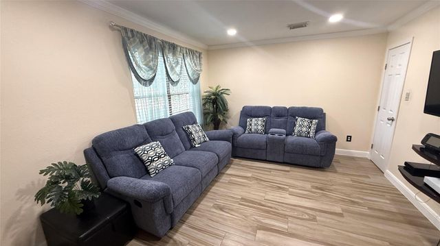 3827 Clobourne Crossing Lane, Friendswood, TX 77546