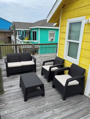 407 Sea Shell Drive, Surfside Beach, TX 77541