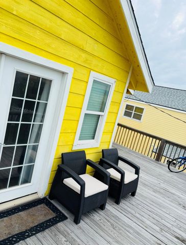 407 Sea Shell Drive, Surfside Beach, TX 77541