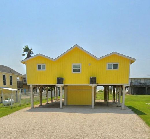 407 Sea Shell Drive, Surfside Beach, TX 77541