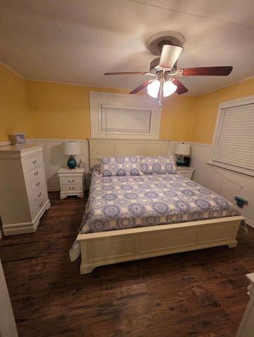 407 Sea Shell Drive, Surfside Beach, TX 77541
