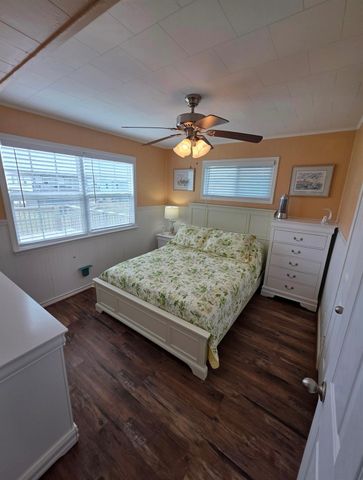407 Sea Shell Drive, Surfside Beach, TX 77541