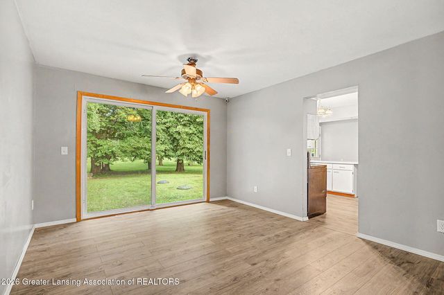 10629 N Royston Road, Grand Ledge, MI 48837