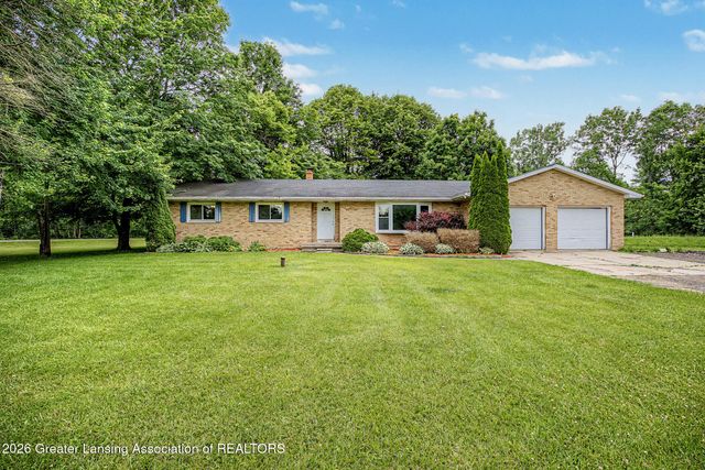10629 N Royston Road, Grand Ledge, MI 48837