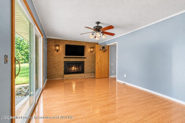 10629 N Royston Road, Grand Ledge, MI 48837
