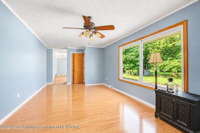 10629 N Royston Road, Grand Ledge, MI 48837