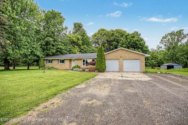 10629 N Royston Road, Grand Ledge, MI 48837