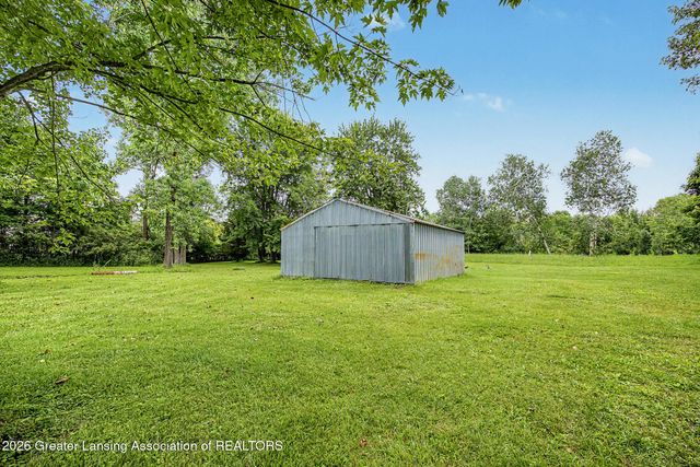 10629 N Royston Road, Grand Ledge, MI 48837